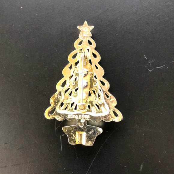 Vintage Christmas Tree Pin Brooch - Picture 3 of 3
